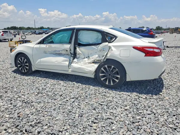 1N4AL3AP9HC275164 2017 NISSAN ALTIMA - Image 2