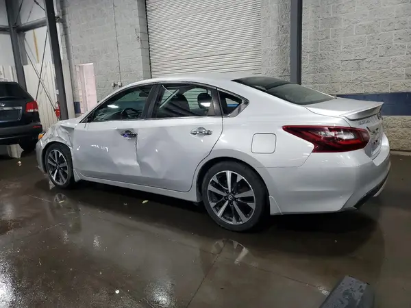 1N4AL3AP9HC277173 2017 NISSAN ALTIMA - Image 2