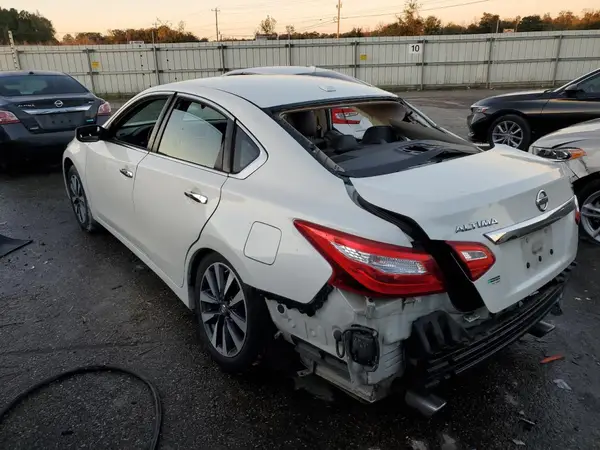 1N4AL3AP9HC278372 2017 NISSAN ALTIMA - Image 2