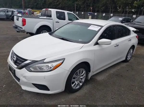 1N4AL3AP9HC280445 2017 NISSAN ALTIMA - Image 2