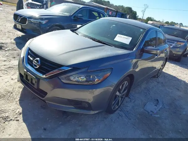 1N4AL3AP9HC281286 2017 NISSAN ALTIMA - Image 2
