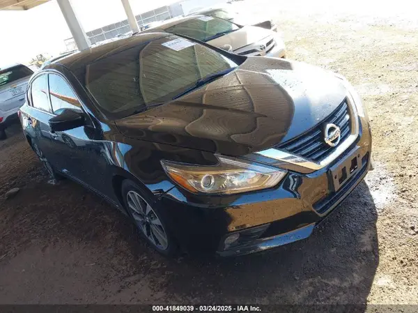 1N4AL3AP9HC284446 2017 NISSAN ALTIMA - Image 1