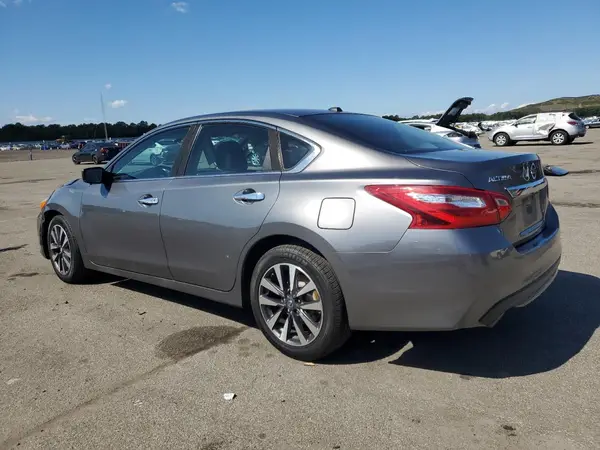 1N4AL3AP9HC286357 2017 NISSAN ALTIMA - Image 2