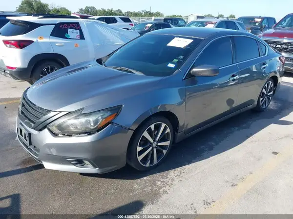 1N4AL3AP9HC286584 2017 NISSAN ALTIMA - Image 2