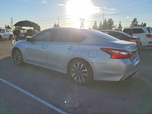 1N4AL3AP9HC293471 2017 NISSAN ALTIMA - Image 2