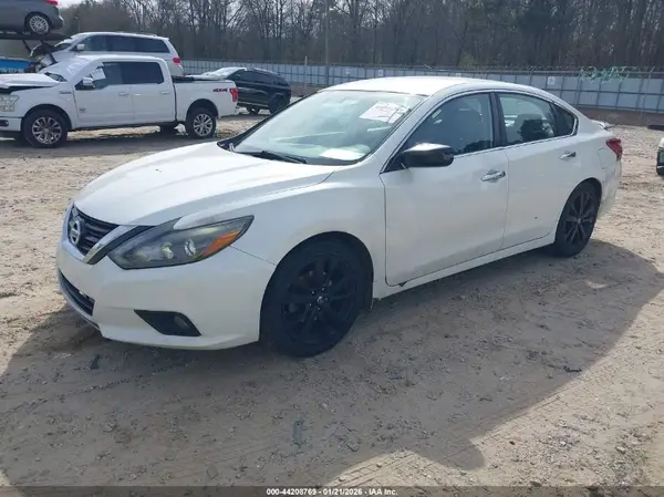 1N4AL3AP9HC470083 2017 NISSAN ALTIMA - Image 2