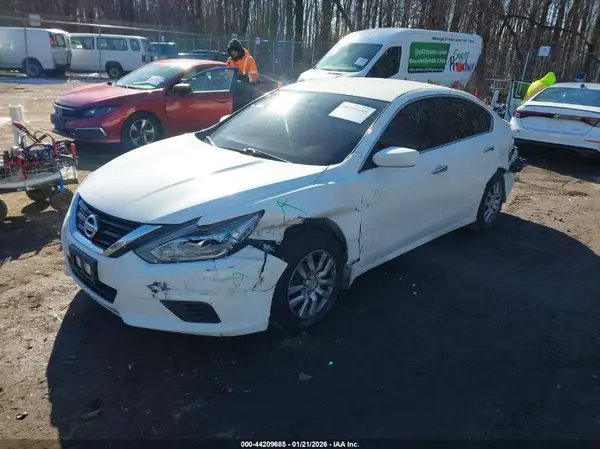 1N4AL3AP9HC472058 2017 NISSAN ALTIMA - Image 2