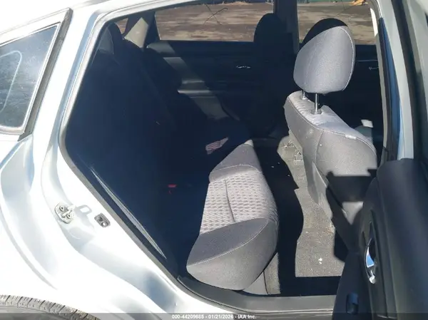 1N4AL3AP9HC472058 2017 NISSAN ALTIMA - Image 8