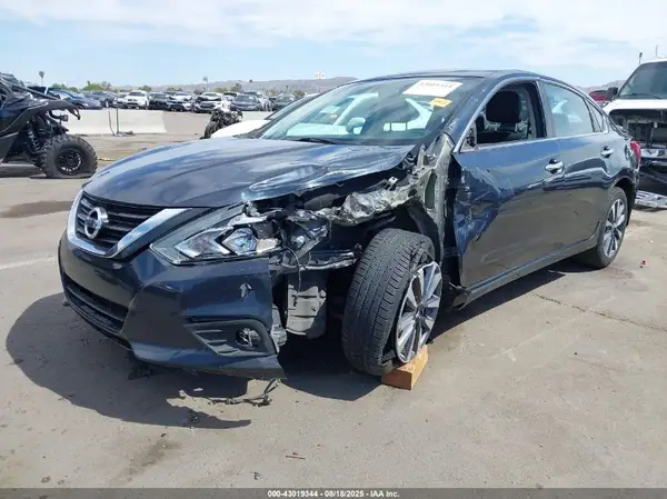 1N4AL3AP9HC474165 2017 NISSAN ALTIMA - Image 2