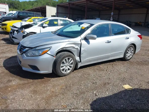 1N4AL3AP9HC475235 2017 NISSAN ALTIMA - Image 2
