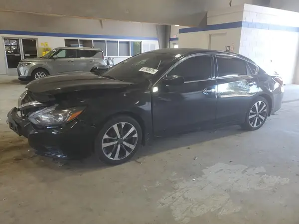 1N4AL3AP9HC475557 2017 NISSAN ALTIMA - Image 1