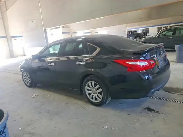 1N4AL3AP9HC475705 2017 NISSAN ALTIMA - Image 2