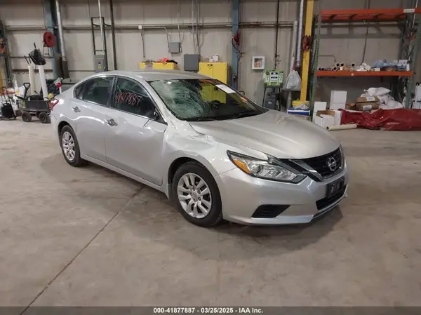 1N4AL3AP9HC476501 2017 NISSAN ALTIMA - Image 1