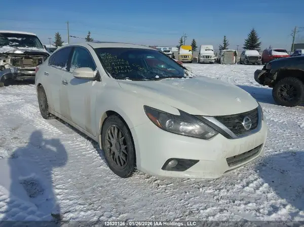 1N4AL3AP9HC477079 2017 NISSAN ALTIMA - Image 1