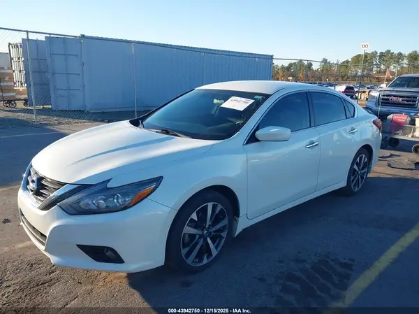 1N4AL3AP9HC478961 2017 NISSAN ALTIMA - Image 2