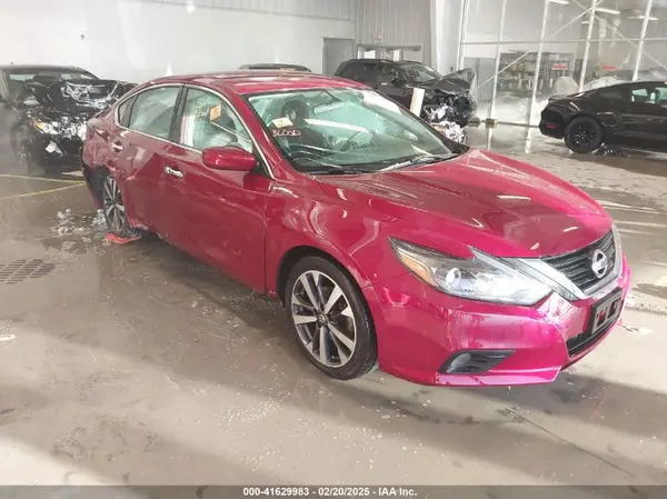 1N4AL3AP9HC480323 2017 NISSAN ALTIMA - Image 1