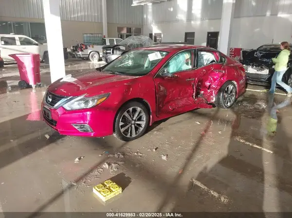 1N4AL3AP9HC480323 2017 NISSAN ALTIMA - Image 2