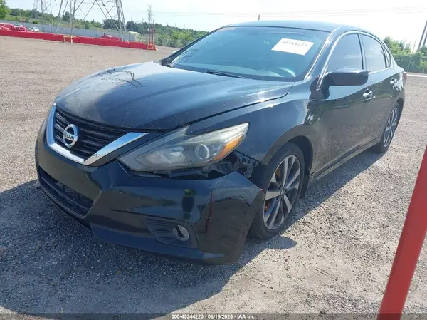 1N4AL3AP9HC480497 2017 NISSAN ALTIMA - Image 2