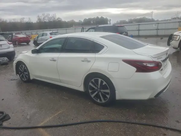1N4AL3AP9HC480936 2017 NISSAN ALTIMA - Image 2