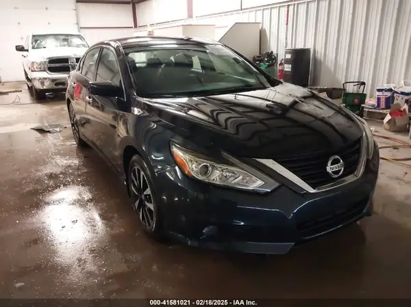 1N4AL3AP9HC483898 2017 NISSAN ALTIMA - Image 1