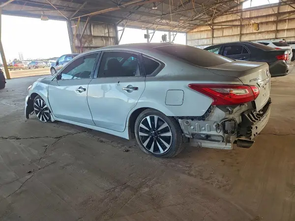 1N4AL3AP9HC493069 2017 NISSAN ALTIMA - Image 2