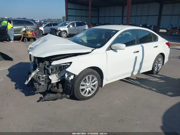 1N4AL3AP9HC495985 2017 NISSAN ALTIMA - Image 2