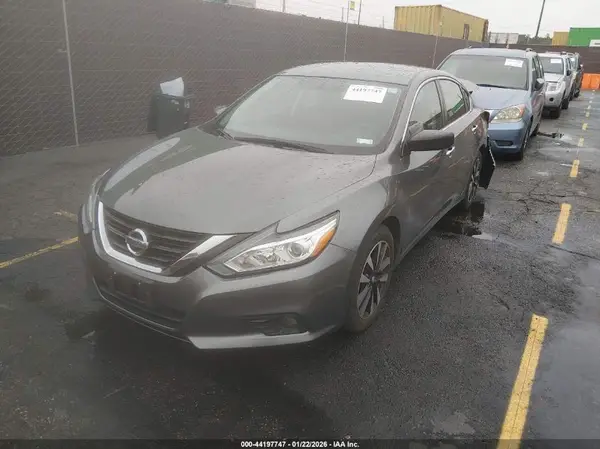 1N4AL3AP9HC940158 2017 NISSAN ALTIMA - Image 2