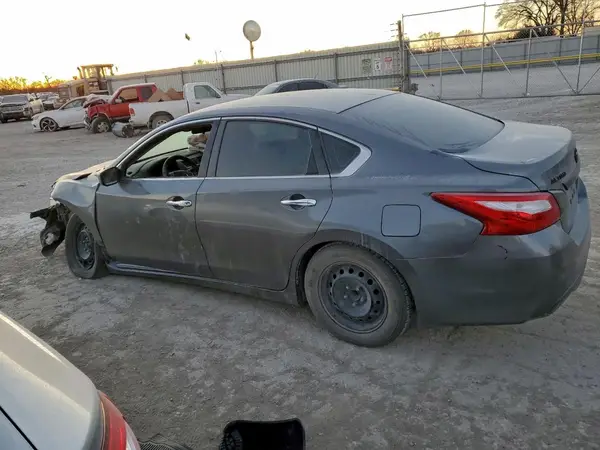 1N4AL3AP9HN302979 2017 NISSAN ALTIMA - Image 2