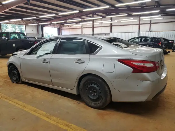 1N4AL3AP9HN311357 2017 NISSAN ALTIMA - Image 2