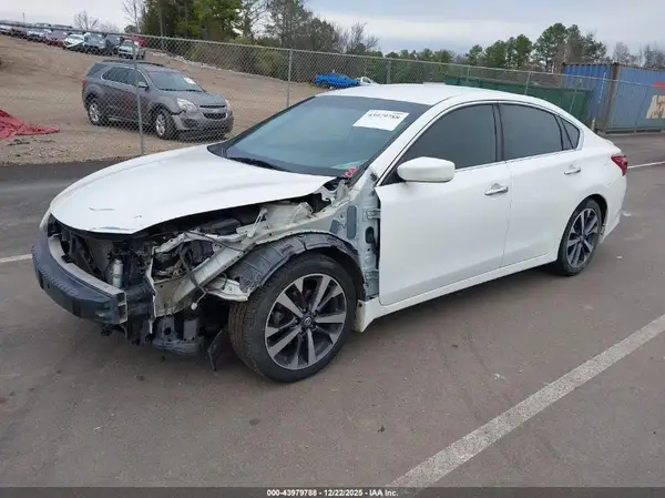 1N4AL3AP9HN315876 2017 NISSAN ALTIMA - Image 2
