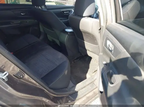1N4AL3AP9HN322827 2017 NISSAN ALTIMA - Image 8