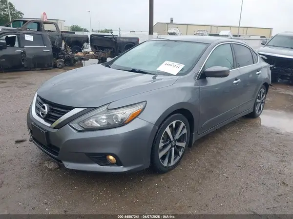 1N4AL3AP9HN324738 2017 NISSAN ALTIMA - Image 2