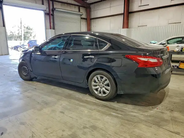 1N4AL3AP9HN328143 2017 NISSAN ALTIMA - Image 2