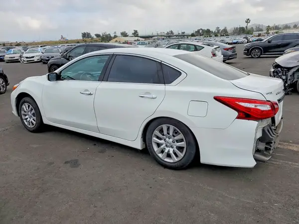 1N4AL3AP9HN330197 2017 NISSAN ALTIMA - Image 2