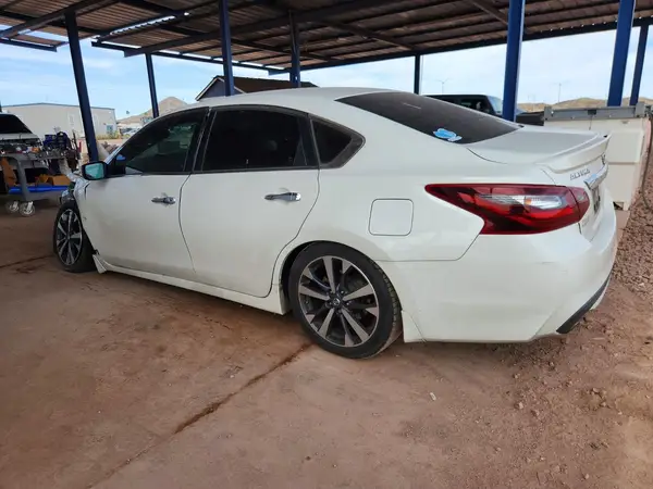 1N4AL3AP9HN344052 2017 NISSAN ALTIMA - Image 2