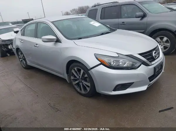 1N4AL3AP9HN344570 2017 NISSAN ALTIMA - Image 1