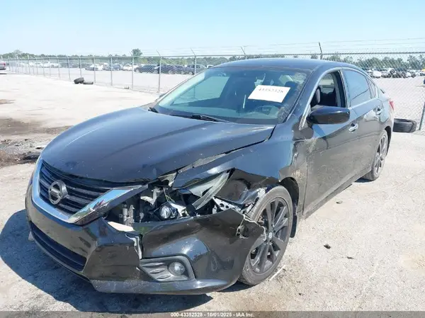 1N4AL3AP9HN349364 2017 NISSAN ALTIMA - Image 2