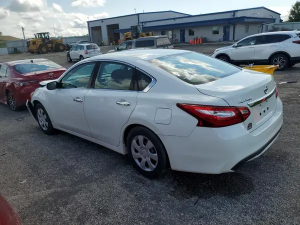 1N4AL3AP9HN350143 2017 NISSAN ALTIMA - Image 2