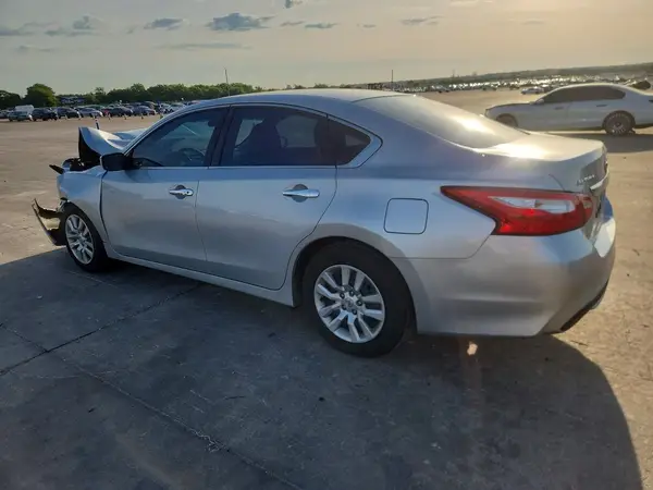 1N4AL3AP9HN350336 2017 NISSAN ALTIMA - Image 2