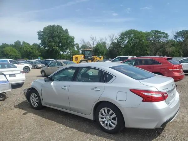 1N4AL3AP9HN350580 2017 NISSAN ALTIMA - Image 2