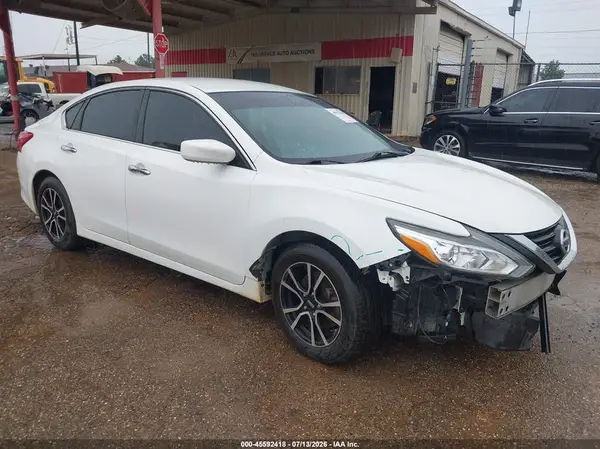 1N4AL3AP9HN350711 2017 NISSAN ALTIMA - Image 1