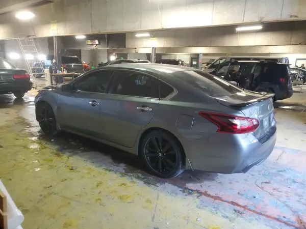 1N4AL3AP9HN351275 2017 NISSAN ALTIMA - Image 2