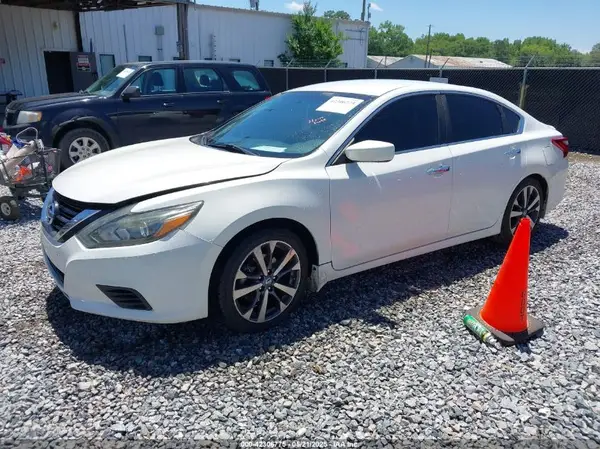 1N4AL3AP9HN351471 2017 NISSAN ALTIMA - Image 2