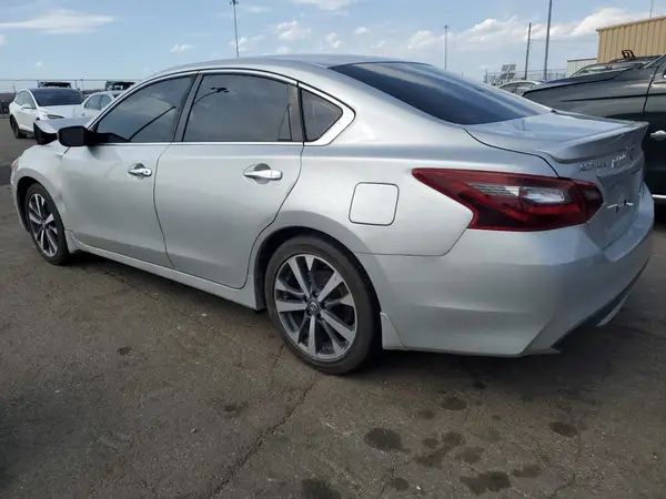 1N4AL3AP9HN353415 2017 NISSAN ALTIMA - Image 2