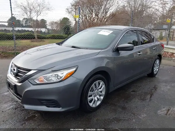 1N4AL3AP9HN355004 2017 NISSAN ALTIMA - Image 2