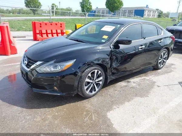1N4AL3AP9HN357027 2017 NISSAN ALTIMA - Image 2