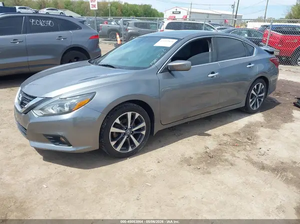 1N4AL3AP9HN358369 2017 NISSAN ALTIMA - Image 2