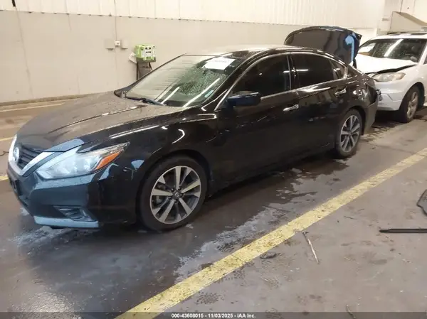 1N4AL3AP9HN361059 2017 NISSAN ALTIMA - Image 2