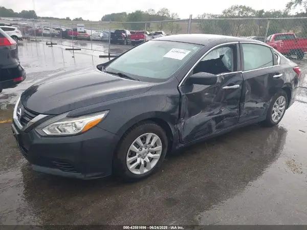 1N4AL3AP9HN365743 2017 NISSAN ALTIMA - Image 2