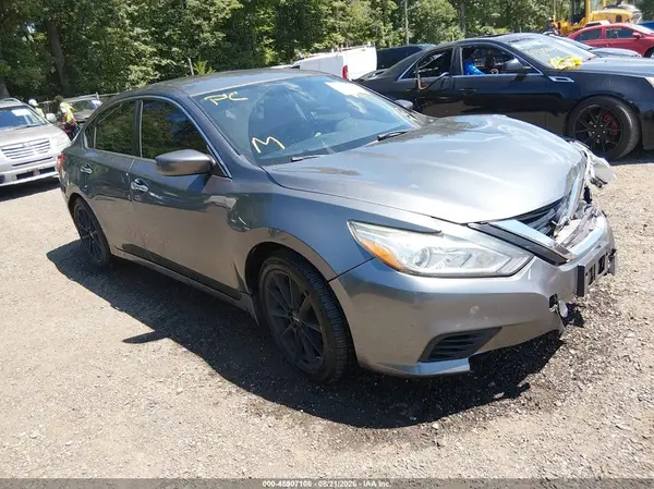 1N4AL3AP9JC101066 2018 NISSAN ALTIMA - Image 1